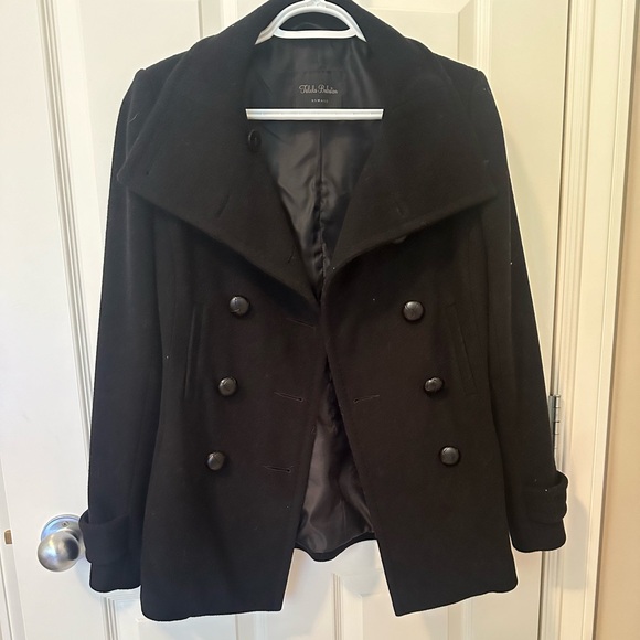 Aritzia coat. Brand new condition. No tags. - Picture 1 of 3